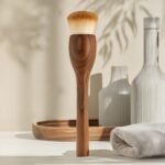 מברשת סומק מעץ