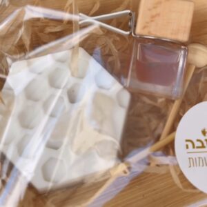 סבון כוורת טבעי + ריחן לרכב