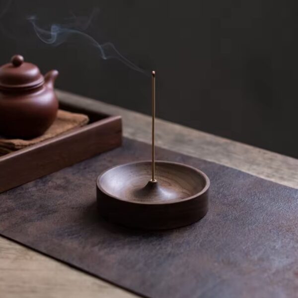 מעמד למקל קטורת מעץ